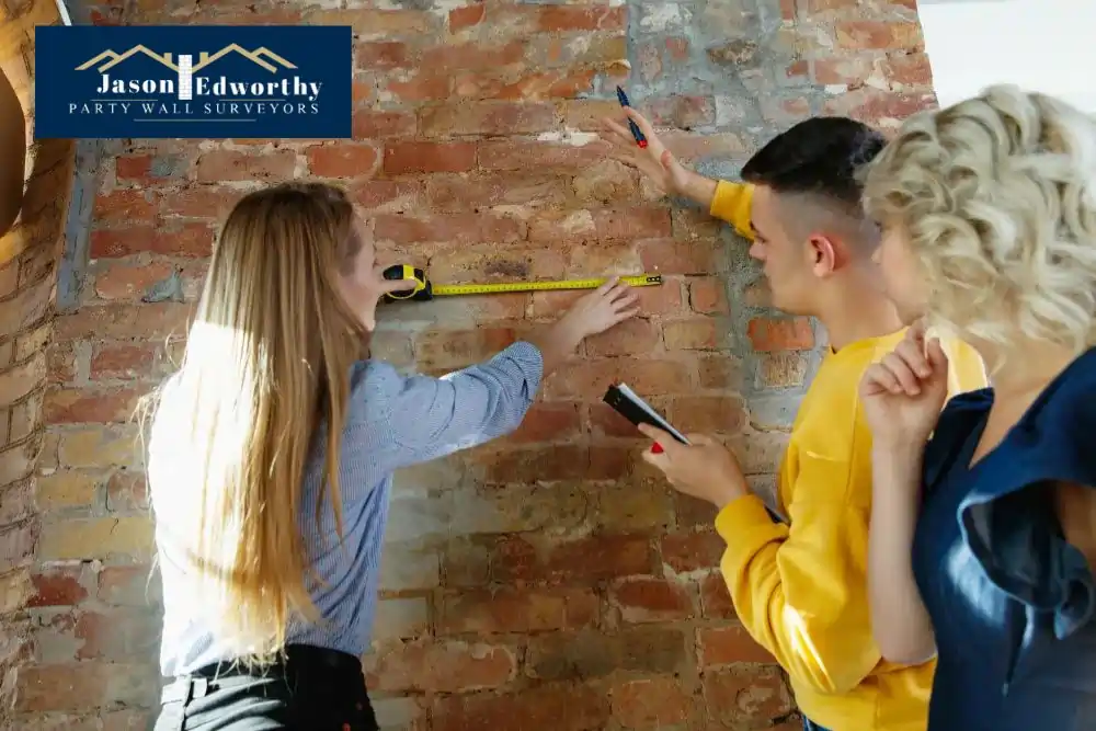 What are the responsibilities of a party wall surveyor East Sussex?